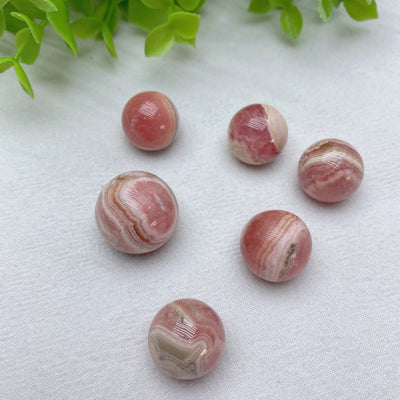 0,6–0,8 Zoll Rhodochrosit-Kristallkugel zur Heilung