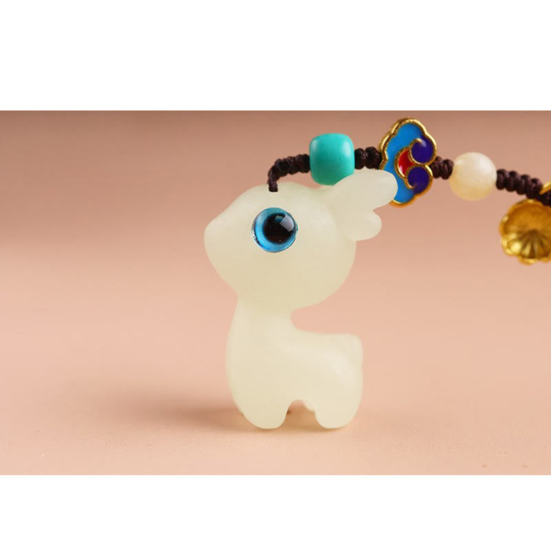 Schlüsselanhänger mit leuchtendem Hirsch-Glücksstein für spirituellen Schmucksegen