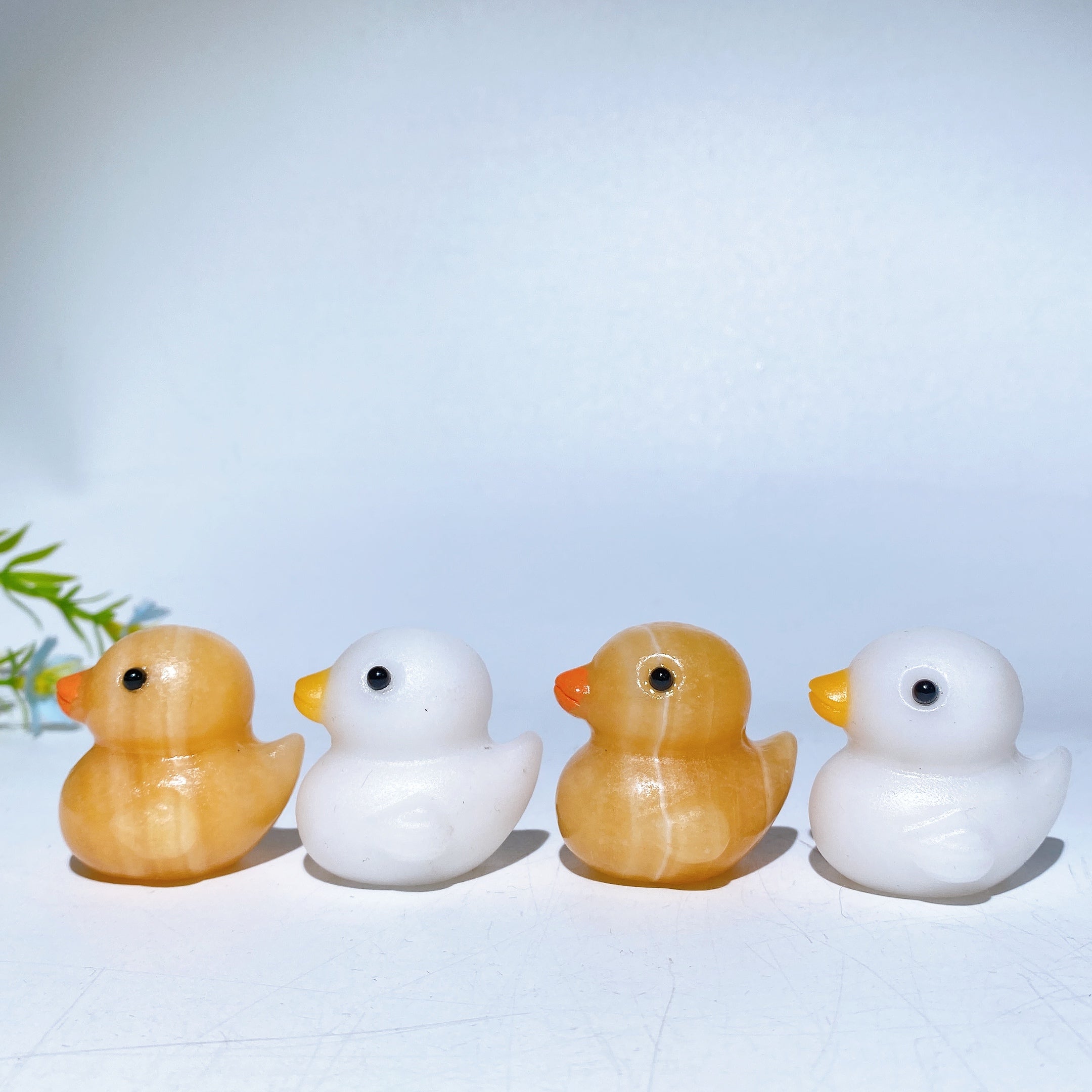 1,5 Zoll Orange Calcit Weiße Jade Entenkristallfiguren