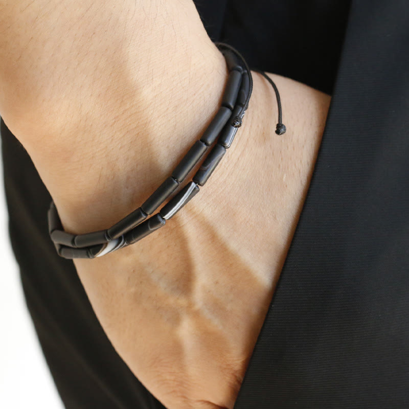 14 mm schwarzes Onyx-Perlenarmband für Halt und Schutz