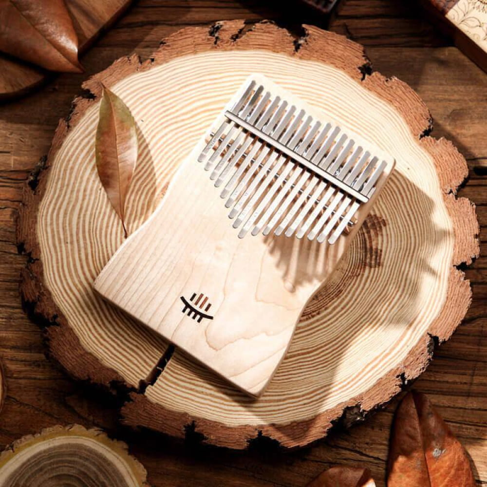 Wooden 17 Key Maple C Tone Kalimba thumb piano with metal tines for meditation music