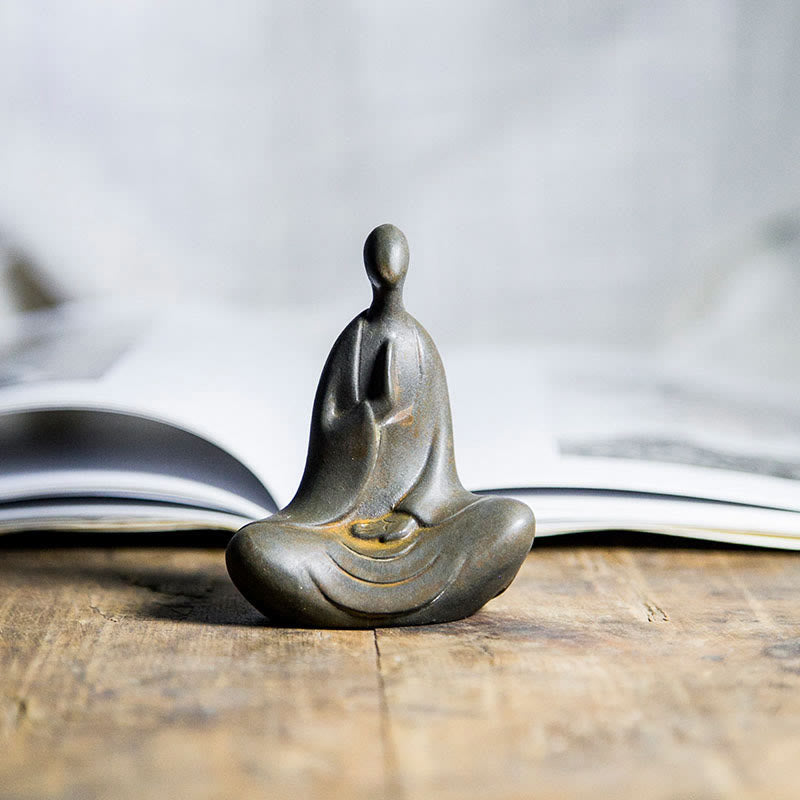 Meditation Buddha Statue Iron Powder Resin Rust 10cm