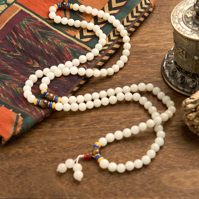 Mala-Armband aus goldener Seide mit 108 Perlen für Reichtum und Glück