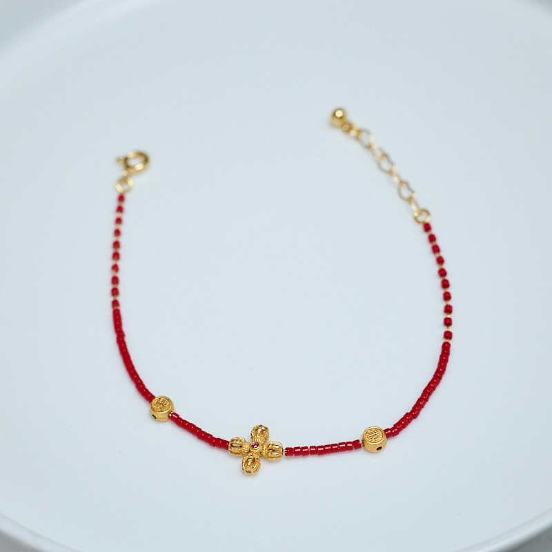 Vergoldetes PiXiu-Armband mit vierblättrigem Kleeblatt