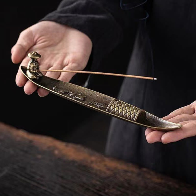Räuchergefäß aus Zinklegierung mit Fischer-Koi-Fisch, 21,7 cm