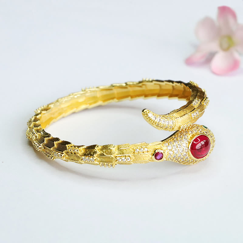 Kupfernes Schlangen-Stärkearmband mit Rubin für Schutz und Glück
