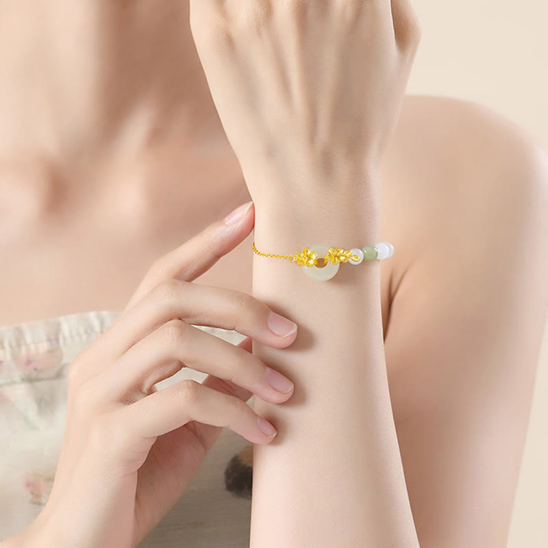 Glücksarmband aus Hetian-Jade mit Pfirsichblüte