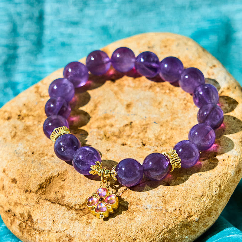 10 mm Amethyst-Kommunikationsarmband mit vierblättrigem Kleeblatt