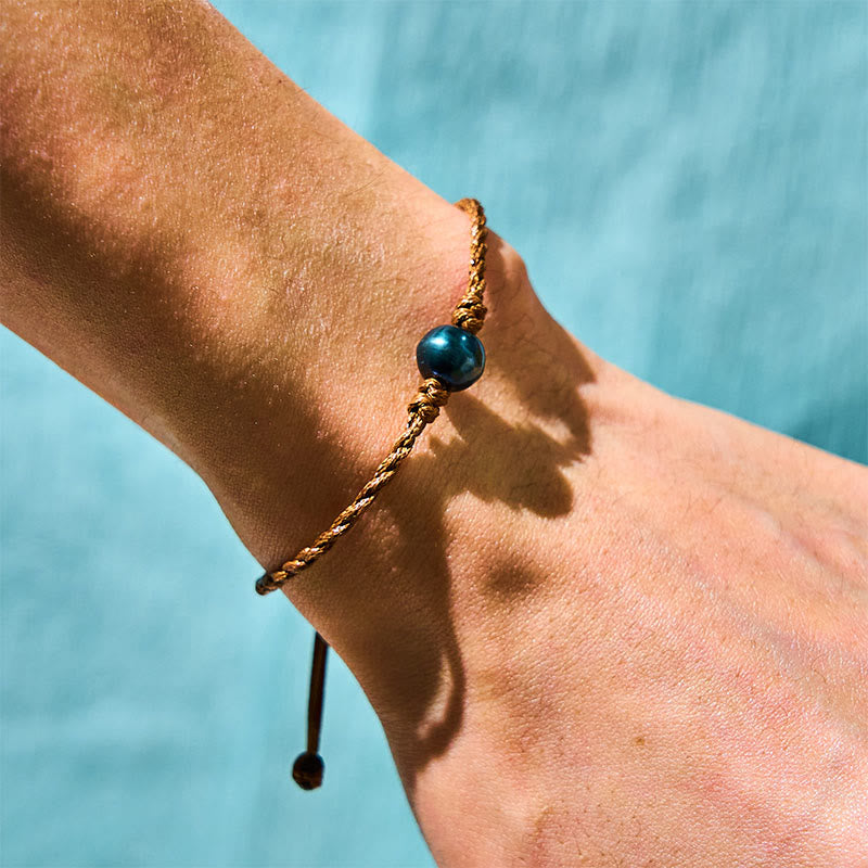 Weisheitsarmband aus schwarzen Tahitiperlen an Wachskordel, 14–19 cm