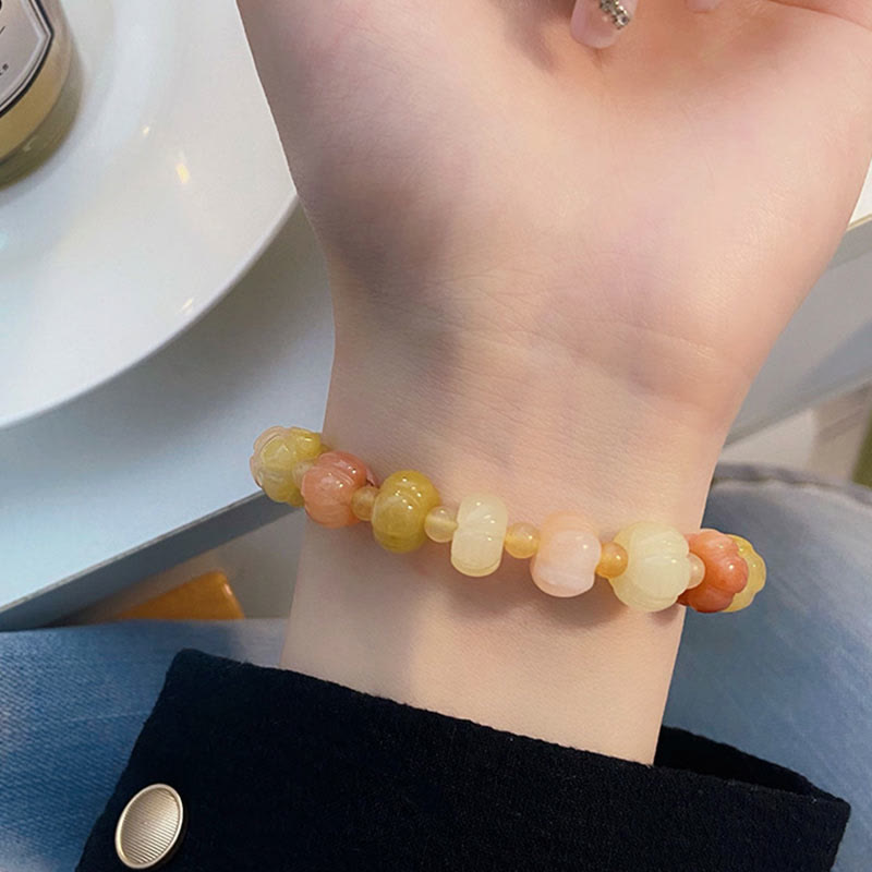 6 x 8 mm goldenes Seiden-Jade-Armband für Reichtum und Glück