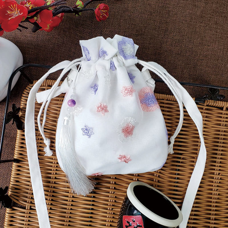 Umhängetasche aus Segeltuch mit Kirschblüten-Rebenstickerei, 15 x 22 cm