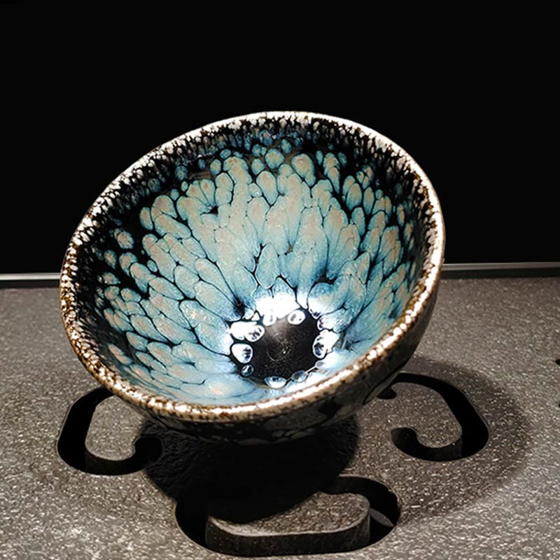 Handgefertigte Jianzhan-Teetasse aus Keramik mit blauen Punkten, 150 ml