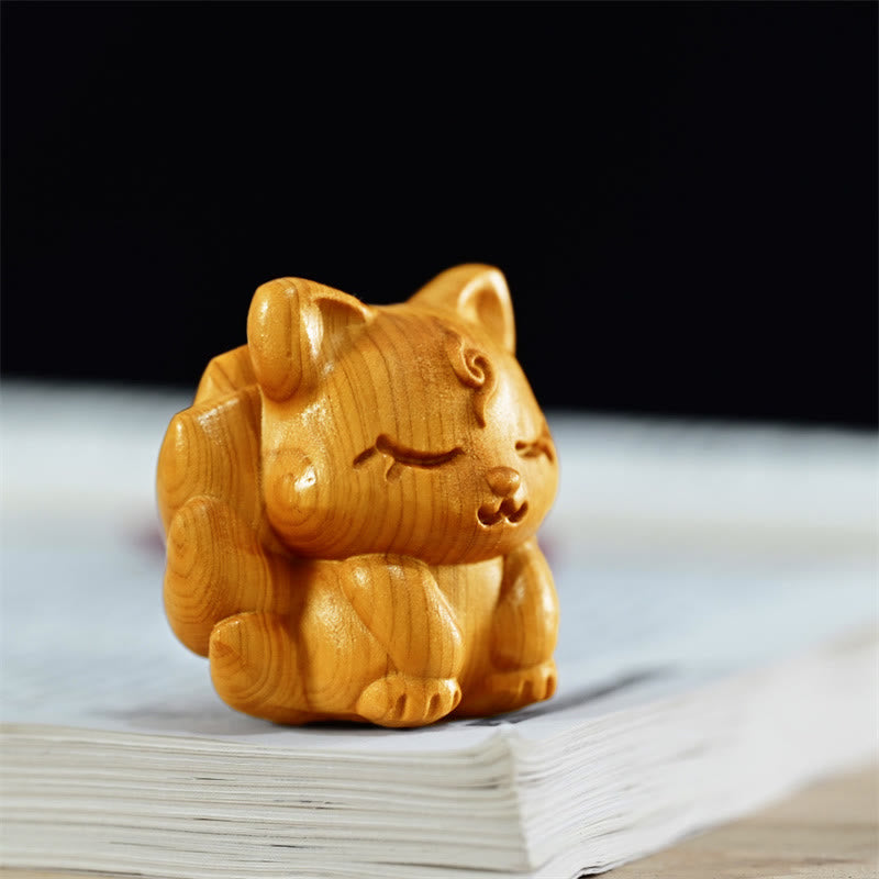 Mini Thuja Sutchuenensis Holz Neunschwänzige Fuchsfigur für spirituellen Schutz