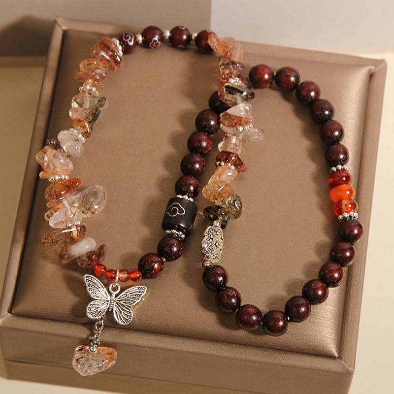 Armband mit spirituellem Schutz aus Rutilquarz und rotem Sandelholz