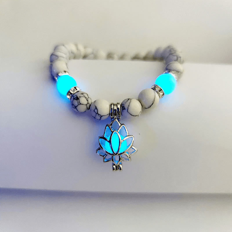 8mm Turquoise Glowstone Protection Bracelet for Meditation