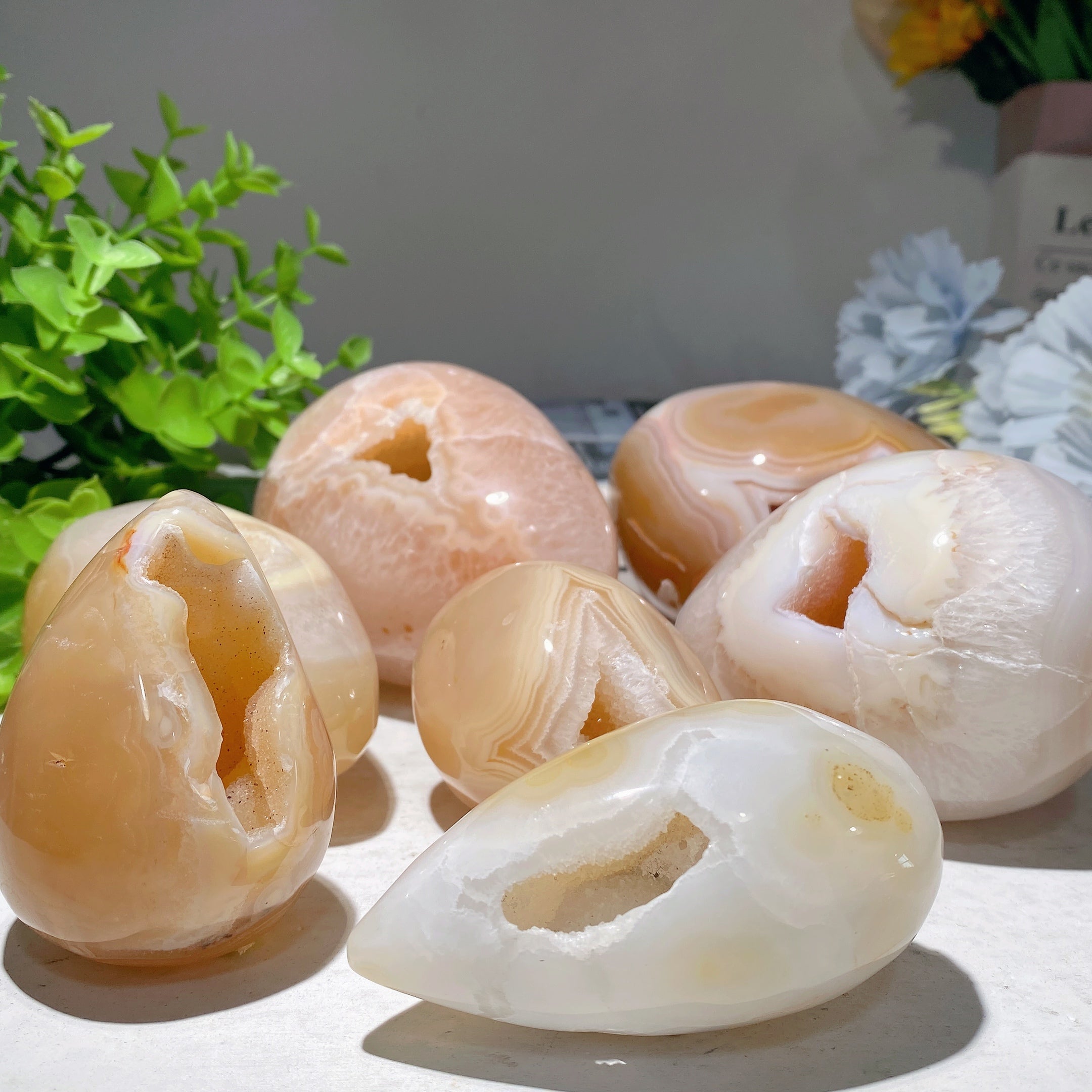 2,5–4,2 Zoll Druzy Achat Kristall Ei Schnitzereien