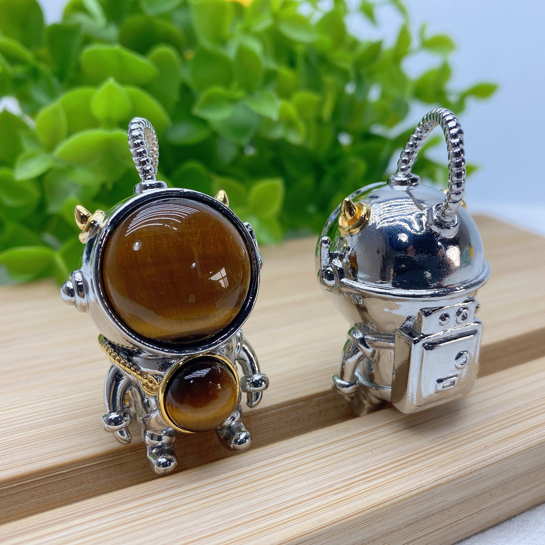 2-inch Labradorite Tiger Eye Astronaut Pendant for Healing
