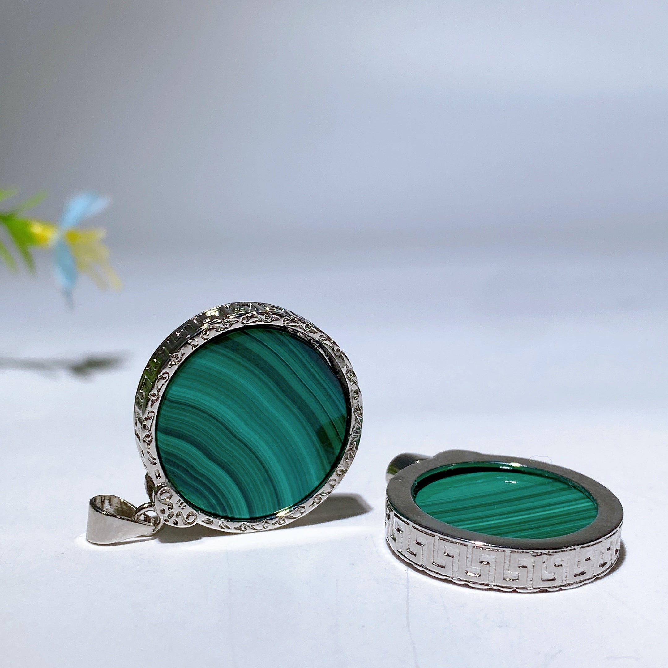 20 mm runder grüner Malachit-Anhänger für heilende Energie