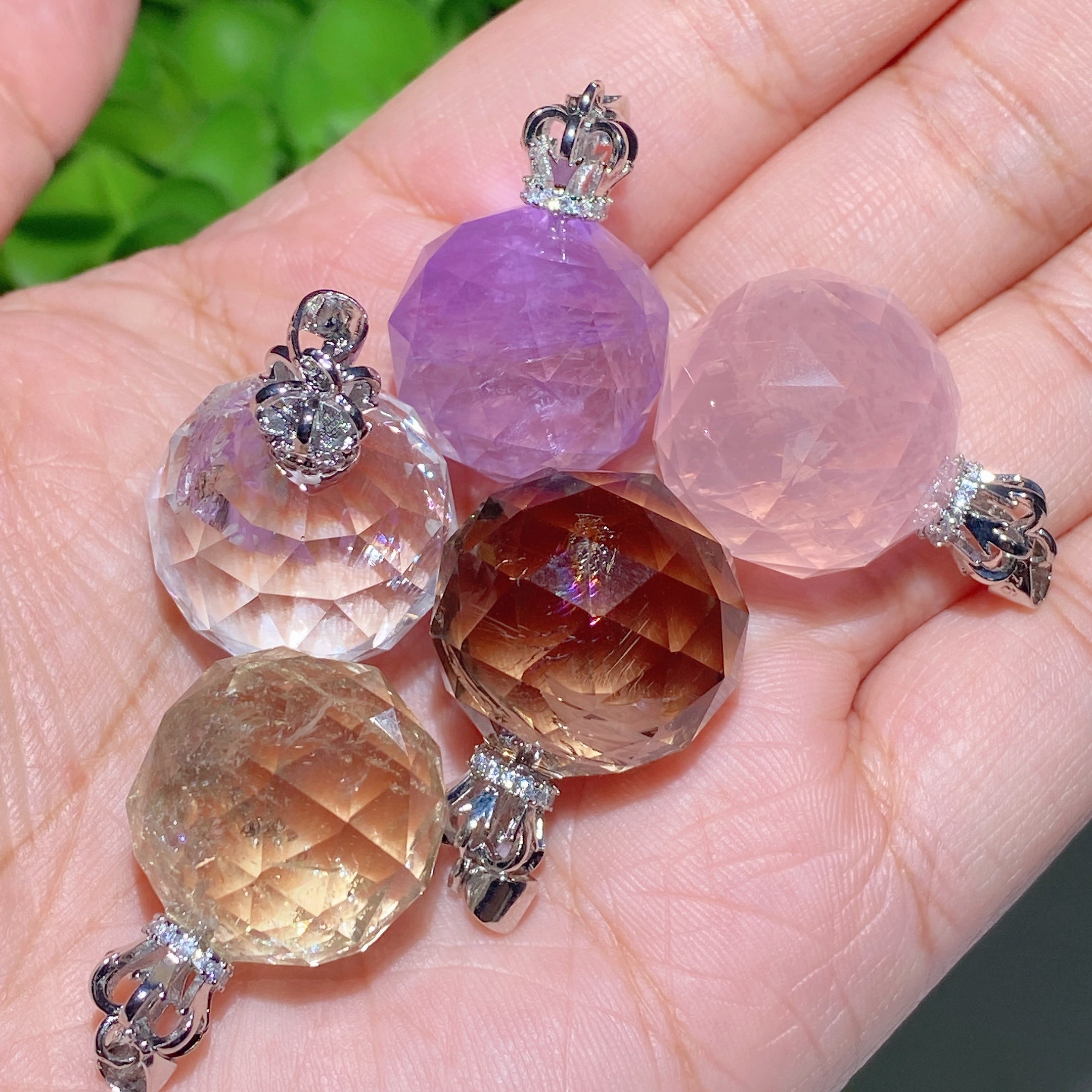 20mm Mixed Crystal Amethyst Faceted Pendant for Meditation