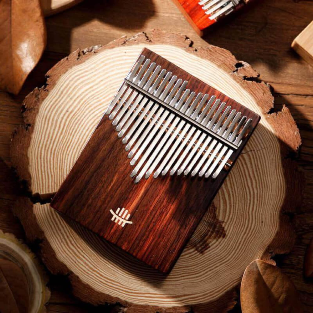 Wooden 21 Key Rosewood Kalimba with metal tines for rich sound and resonance