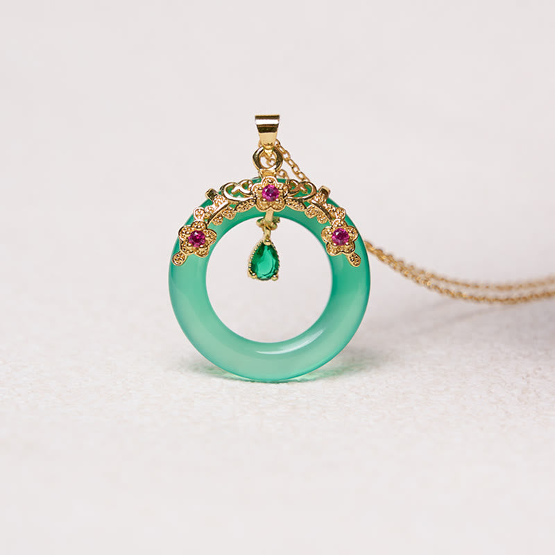 Green Chalcedony Peace Buckle Strength Necklace