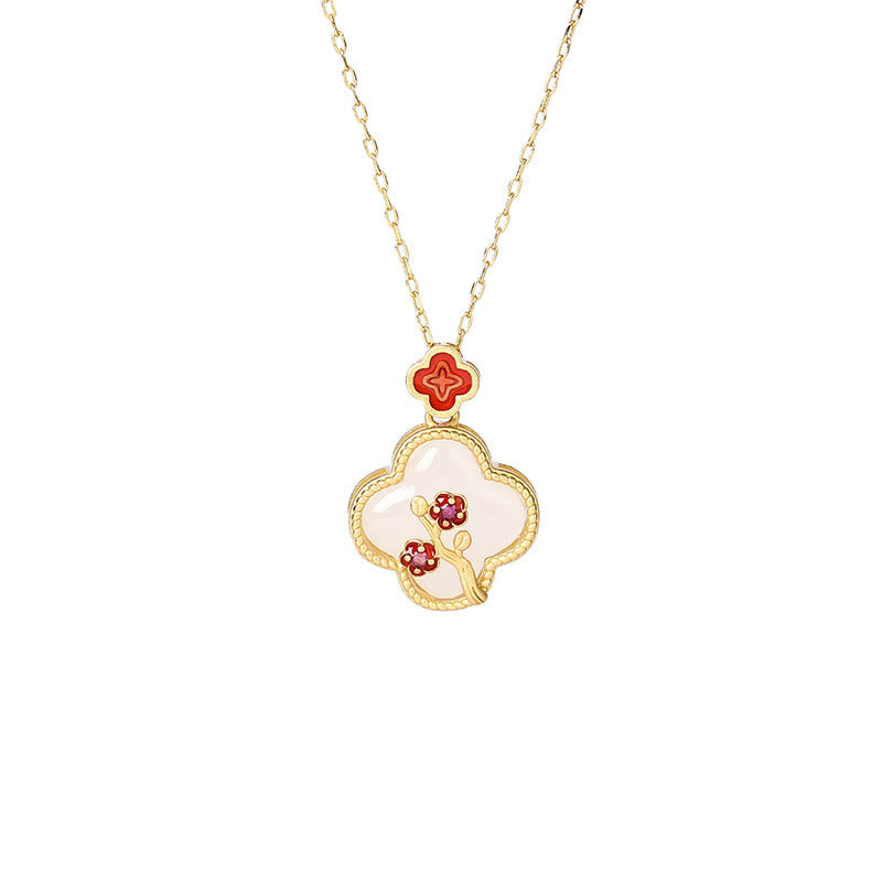 Halskette und Ohrringe mit Glücksanhänger aus weißer Jade, 24 Karat vergoldet