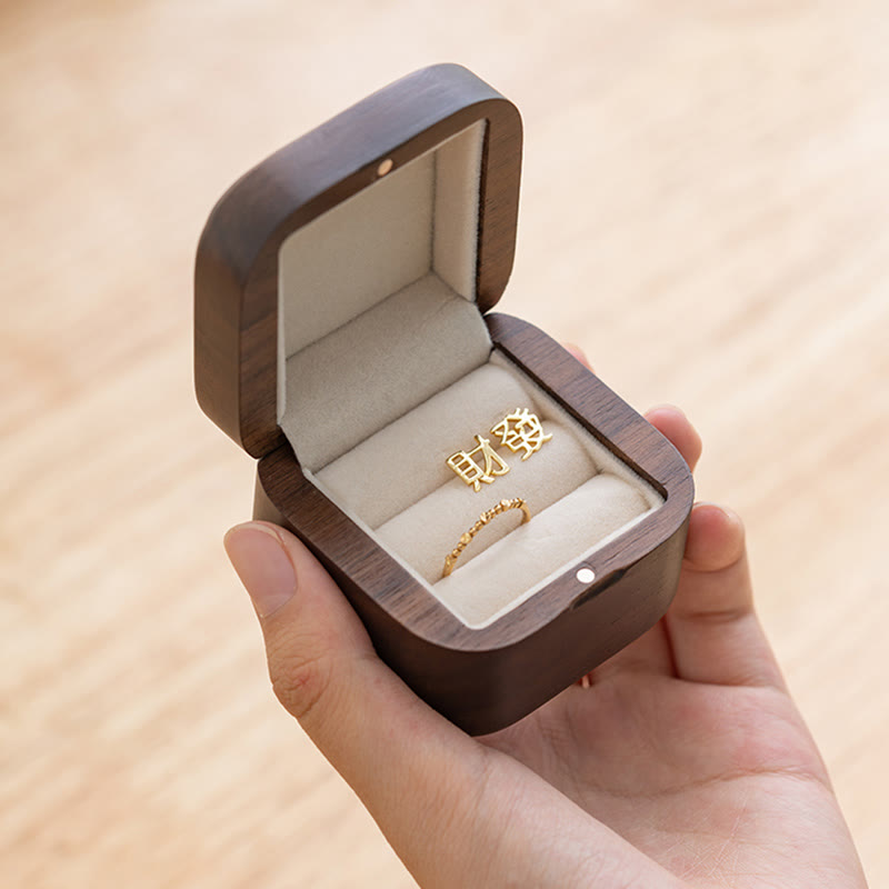 Handgemachte Ring-Schmuck-Aufbewahrungsbox aus schwarzem Walnussholz