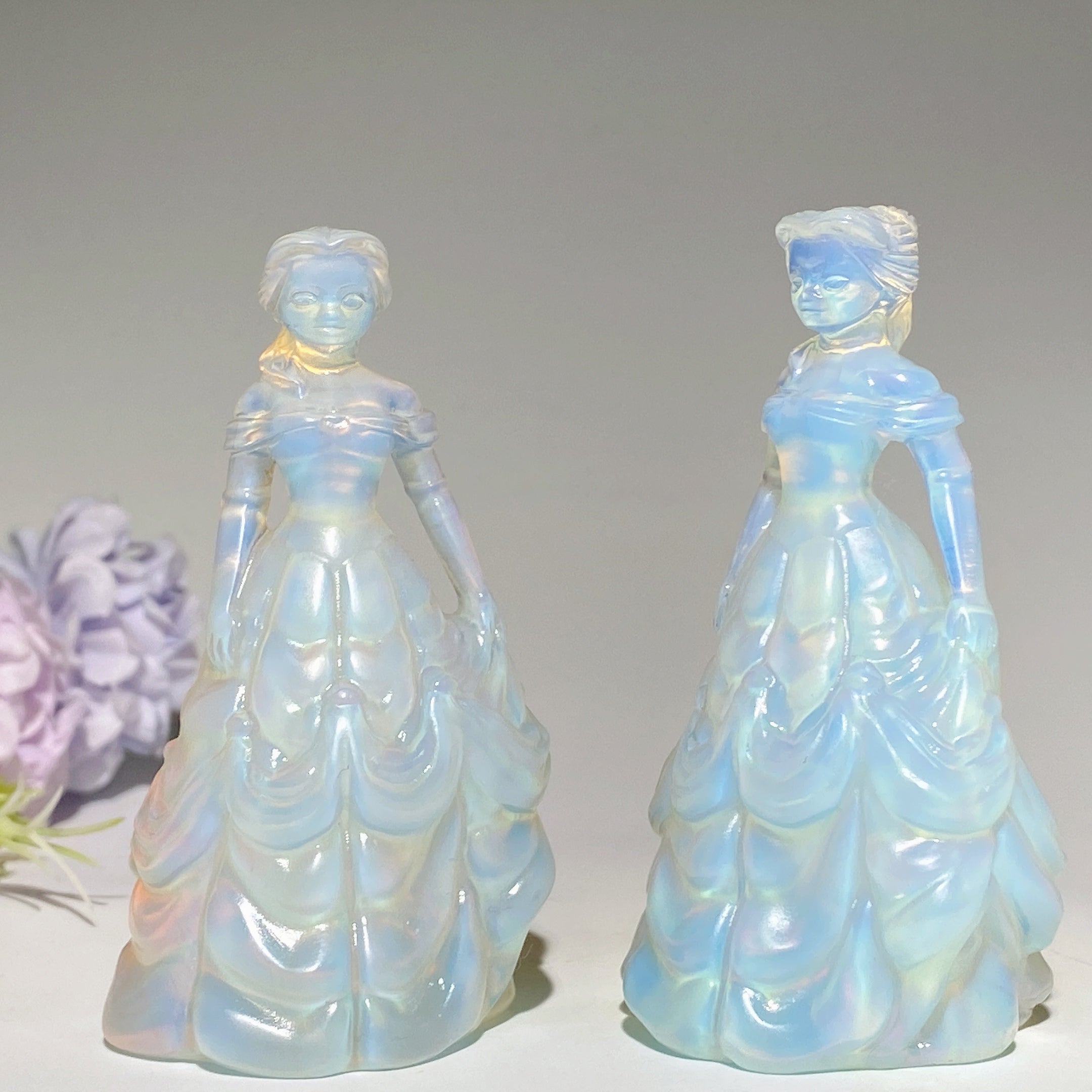 3,1 Zoll Opalit-Prinzessin-Kristallfigur zur Heilung