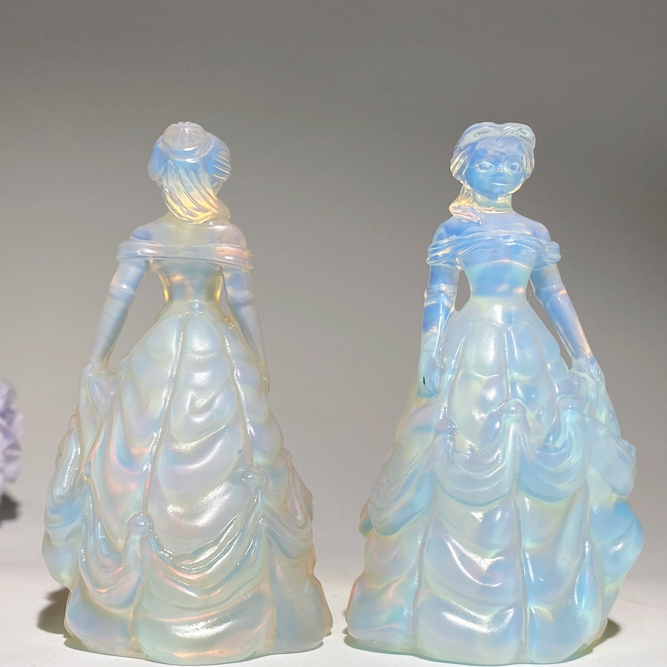 3,1 Zoll Opalit-Prinzessin-Kristallfigur zur Heilung