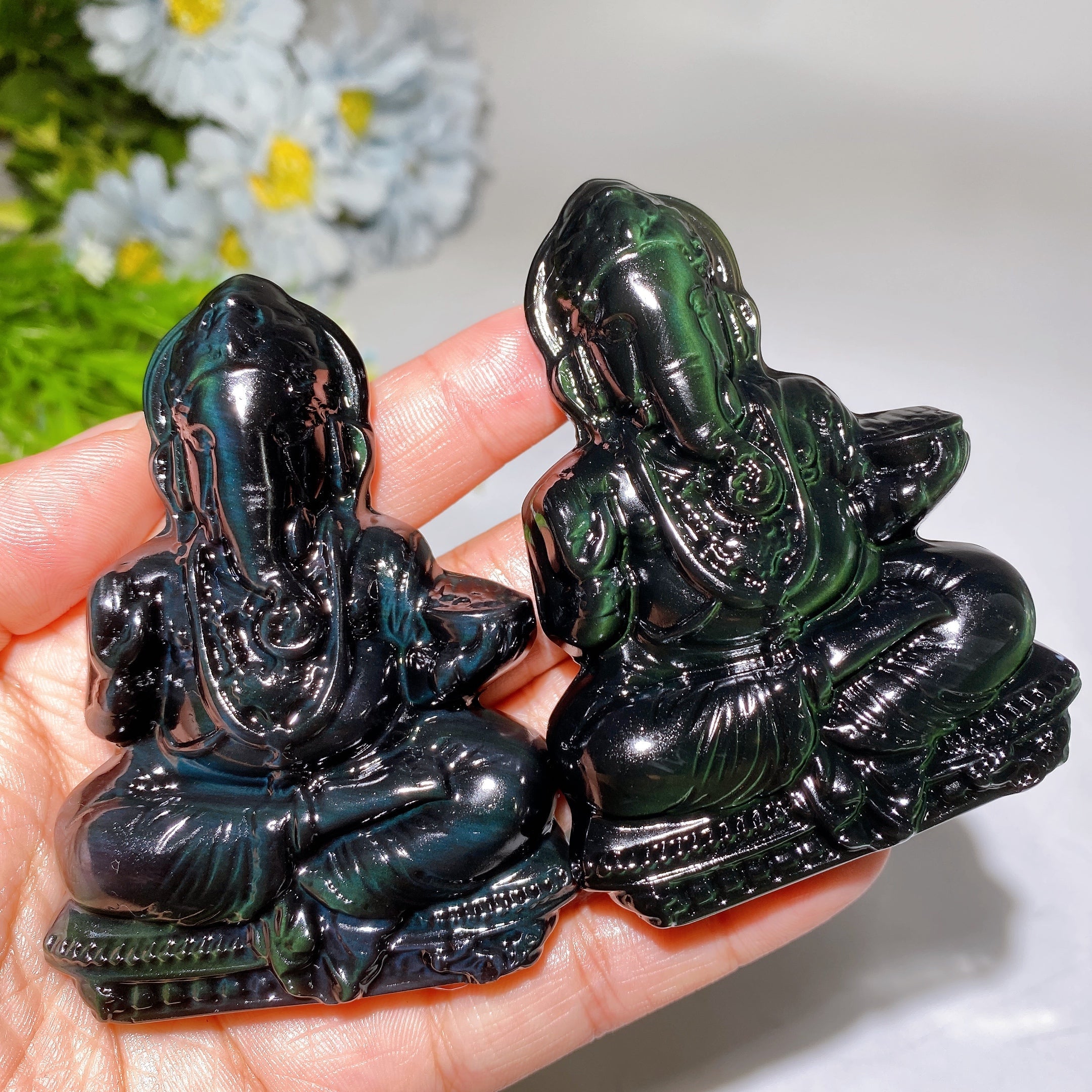 3,2 Zoll große Ganesha-Kristallfigur aus Regenbogen-Obsidian