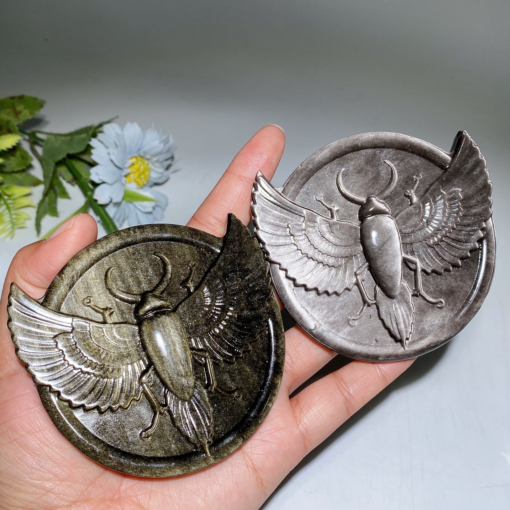 3,4" goldene Obsidian-Kristall-Insektenschnitzfigur