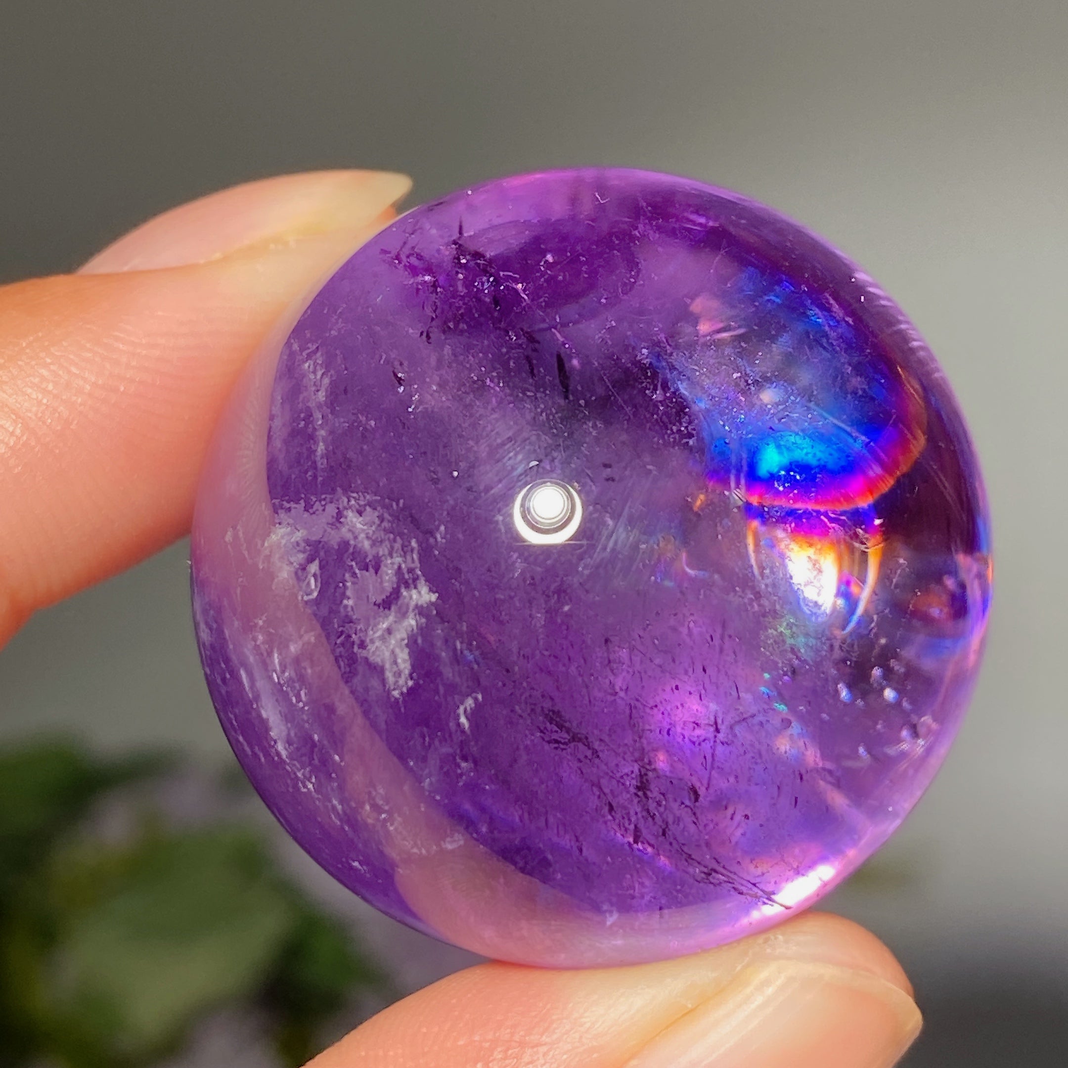 30–35 mm Regenbogen-Amethyst-Heilkristallkugel