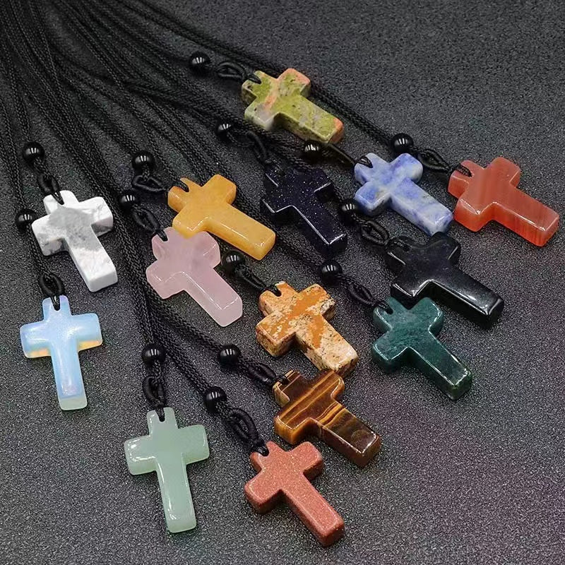 30 mm großer Heilanhänger mit Kreuz aus gemischten Kristallen