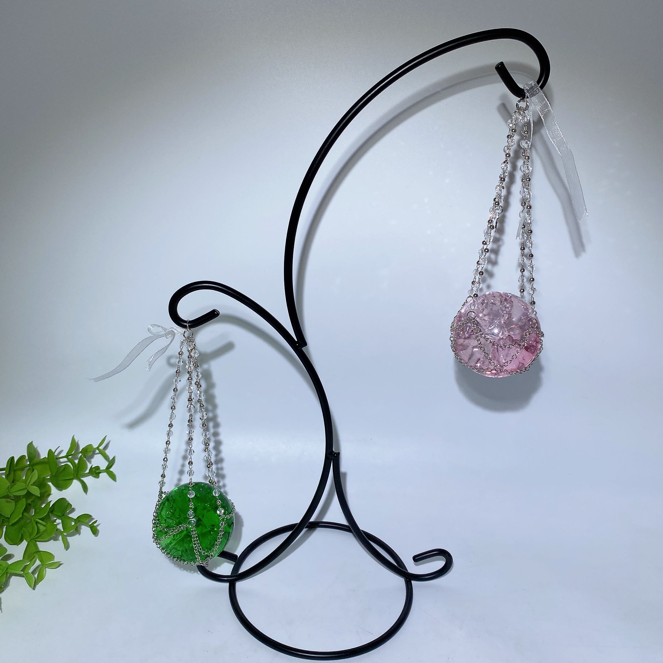 35 cm schwarzer Kristall-Präsentationsständer aus Metall für Kugeln