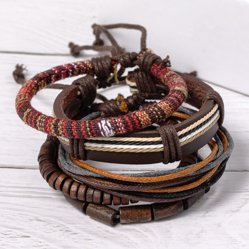 Klassisches spirituelles Armband aus rotem Sandelholz mit kleinen Blättern zum Schutz