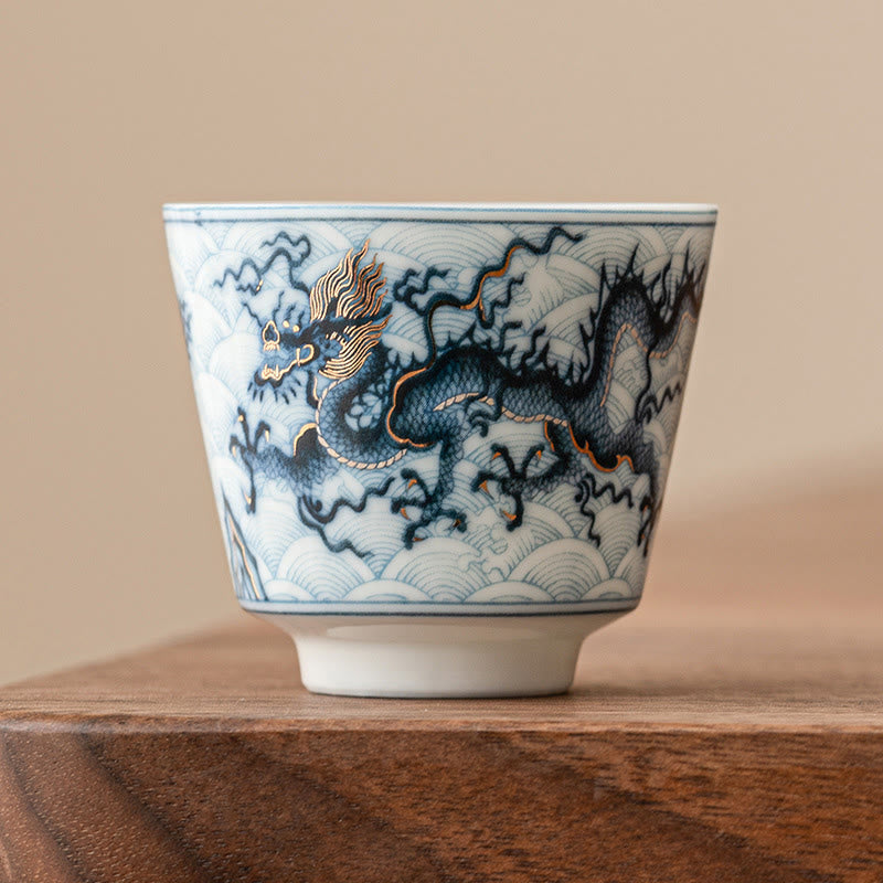Kleine blau-weiße Drachen-Teetasse aus Keramik | 45 ml Kung-Fu-Tee