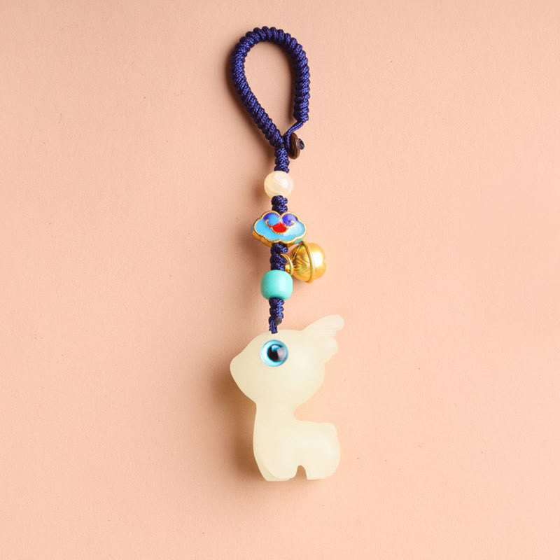 Schlüsselanhänger mit leuchtendem Hirsch-Glücksstein für spirituellen Schmucksegen