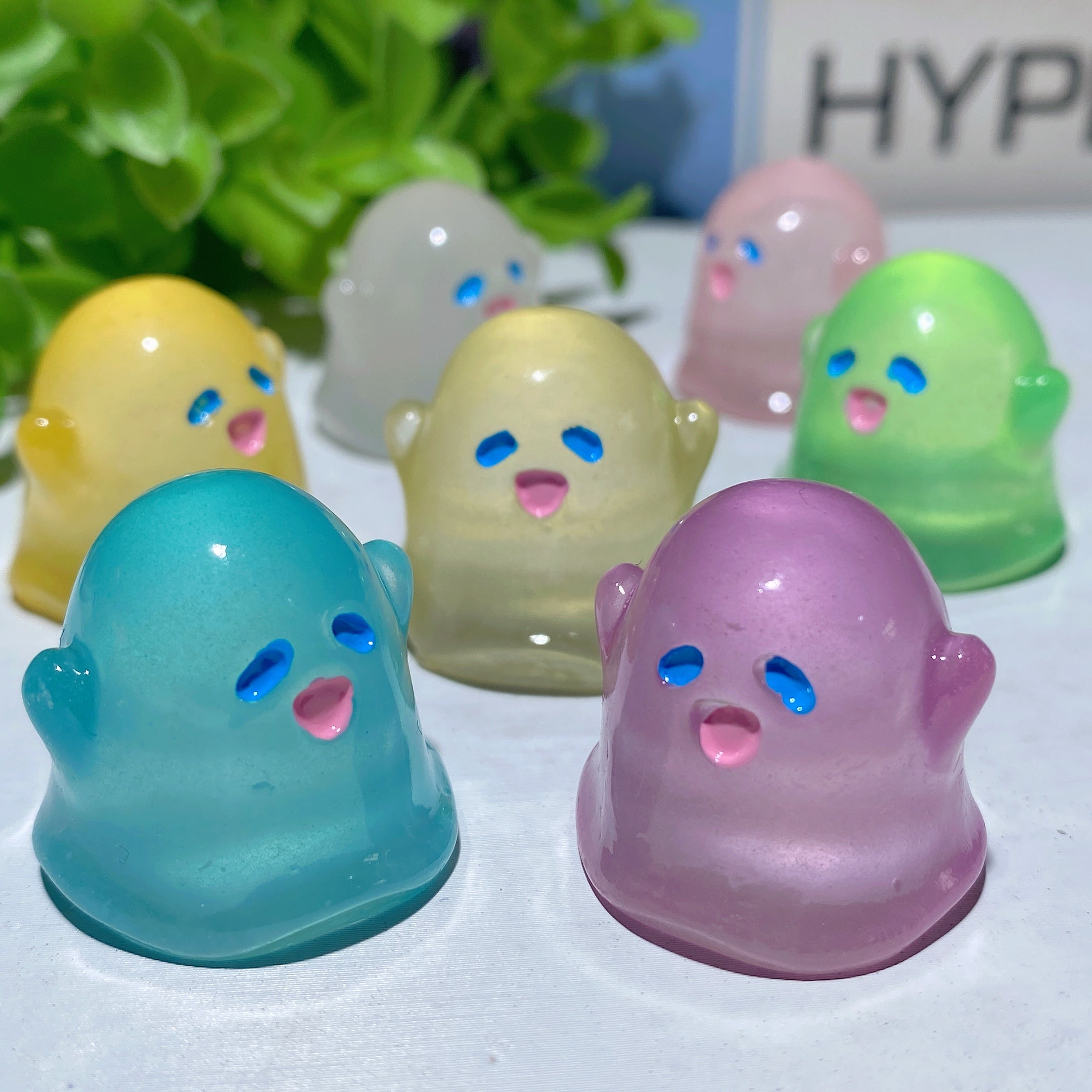 3 Stück 22 mm leuchtende Mini-Geister-Kristallfiguren aus Kunstharz