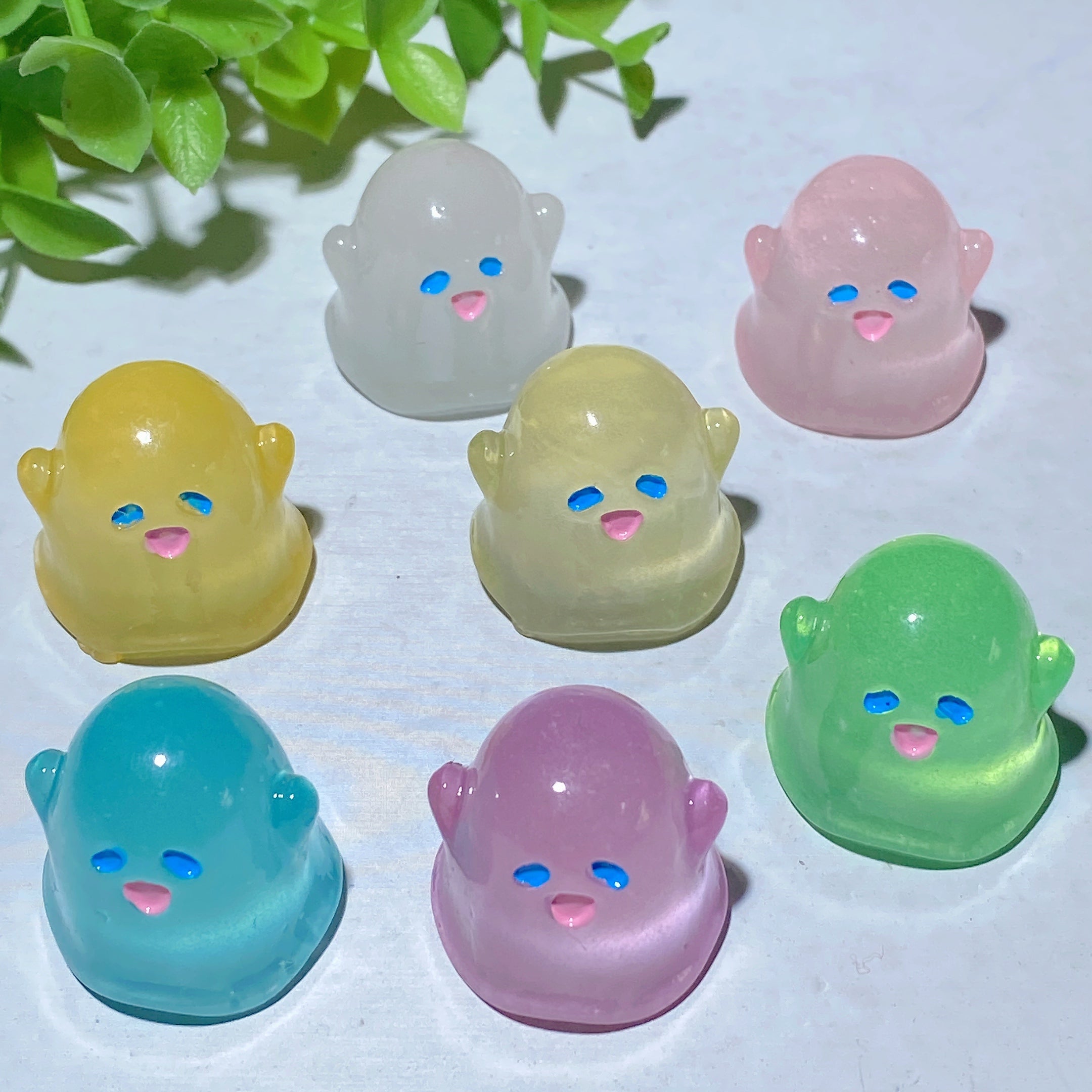 3 Stück 22 mm leuchtende Mini-Geister-Kristallfiguren aus Kunstharz