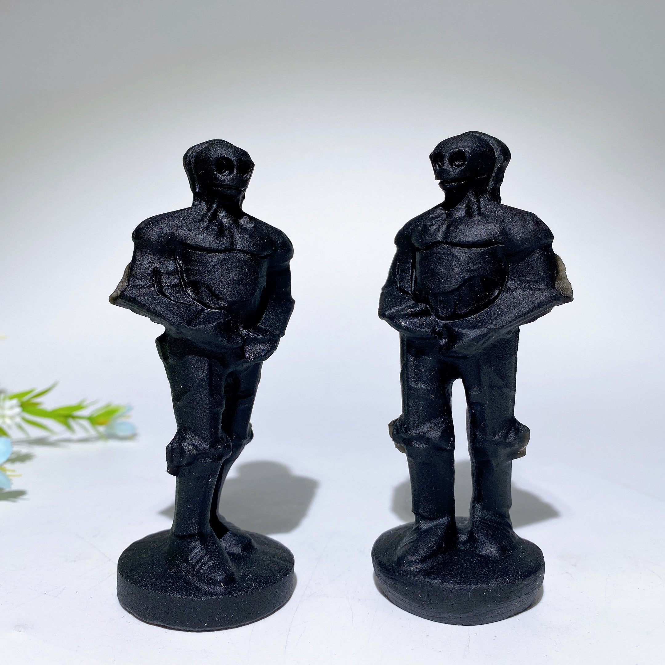 4,0 Zoll große Skelett-Kristallfigur aus schwarzem Obsidian
