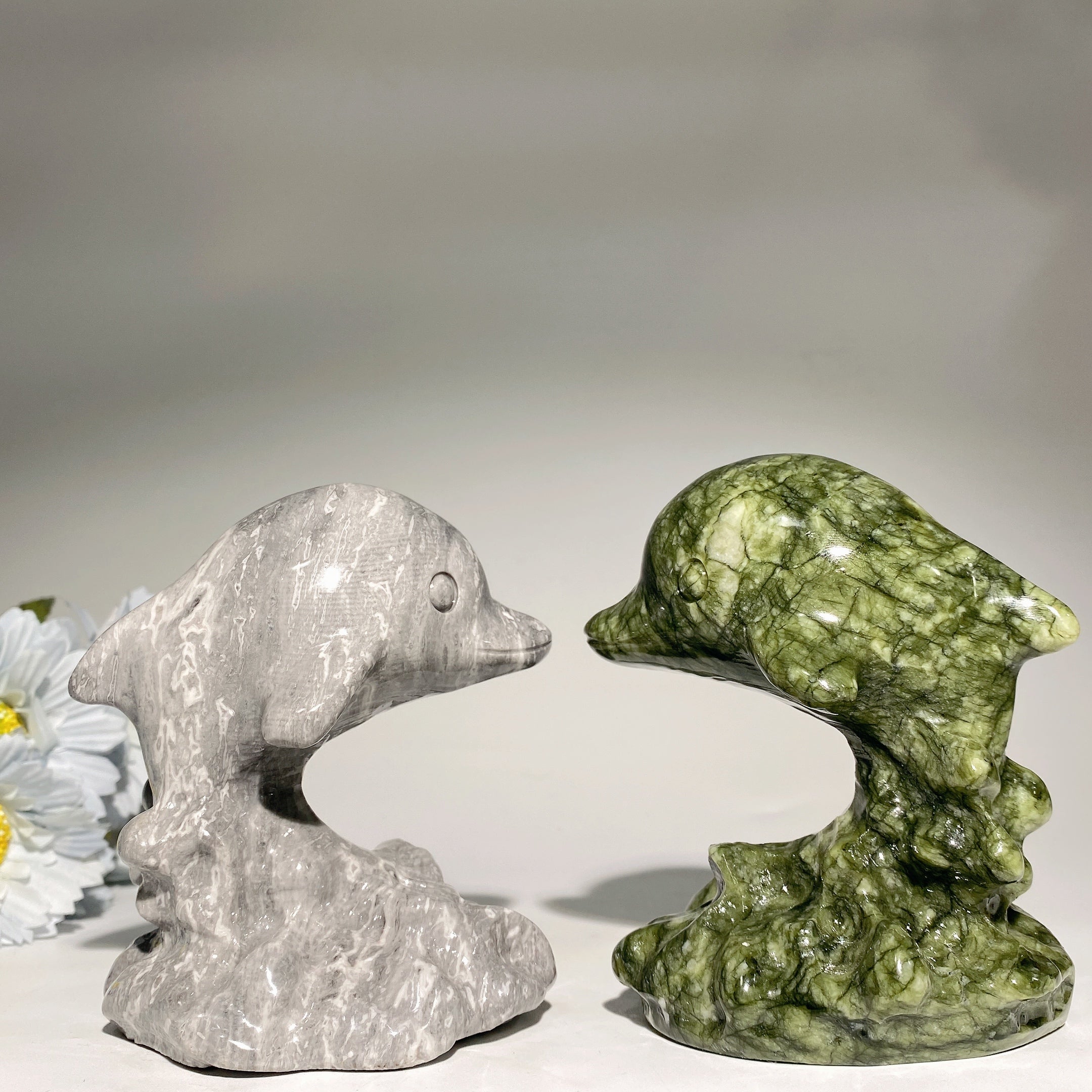 4,1 Zoll Jade-Delfin-Kristallschnitzerei für Heilung und Gleichgewicht