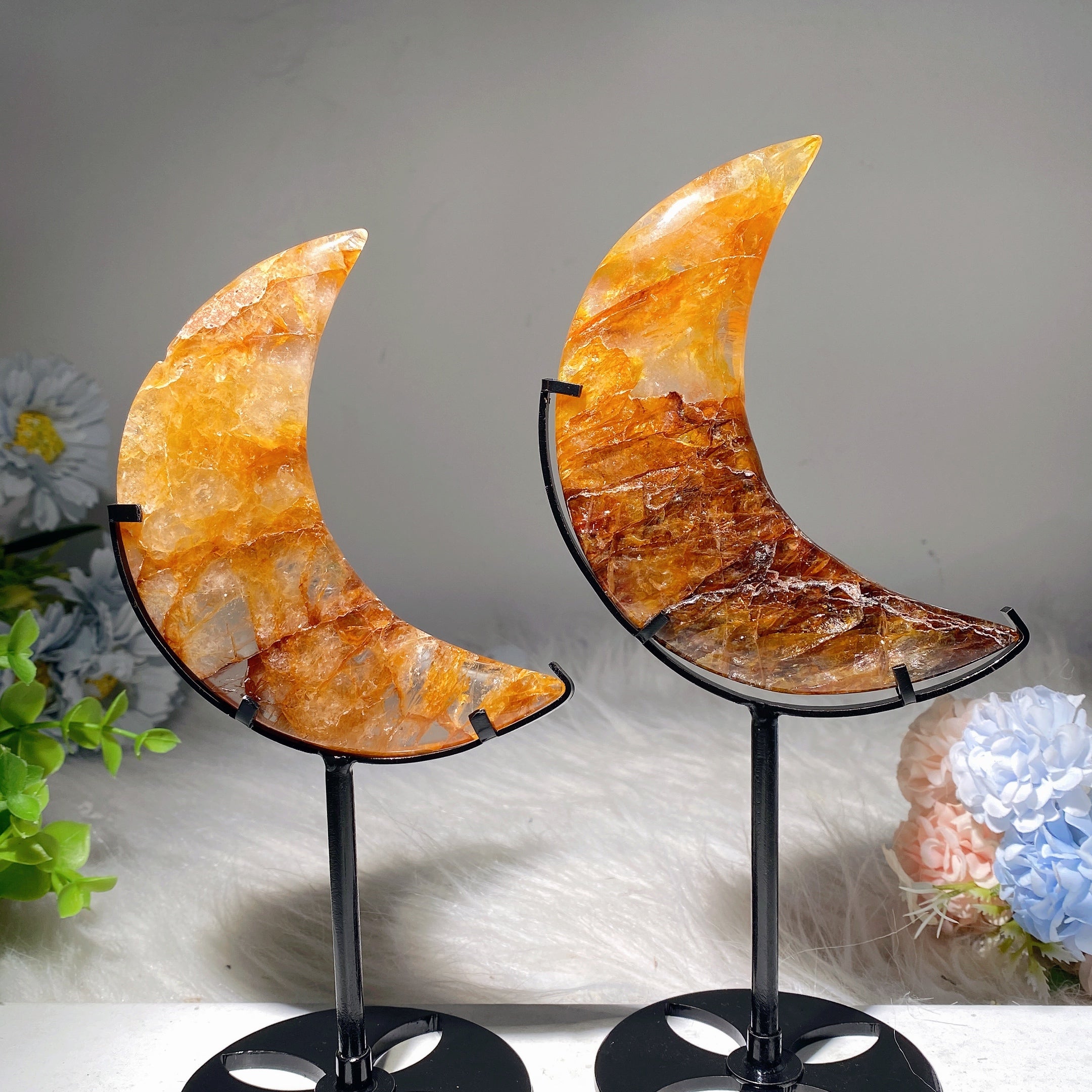 4,2–4,5 Zoll Golden Healer Mondkristallform mit Ständer