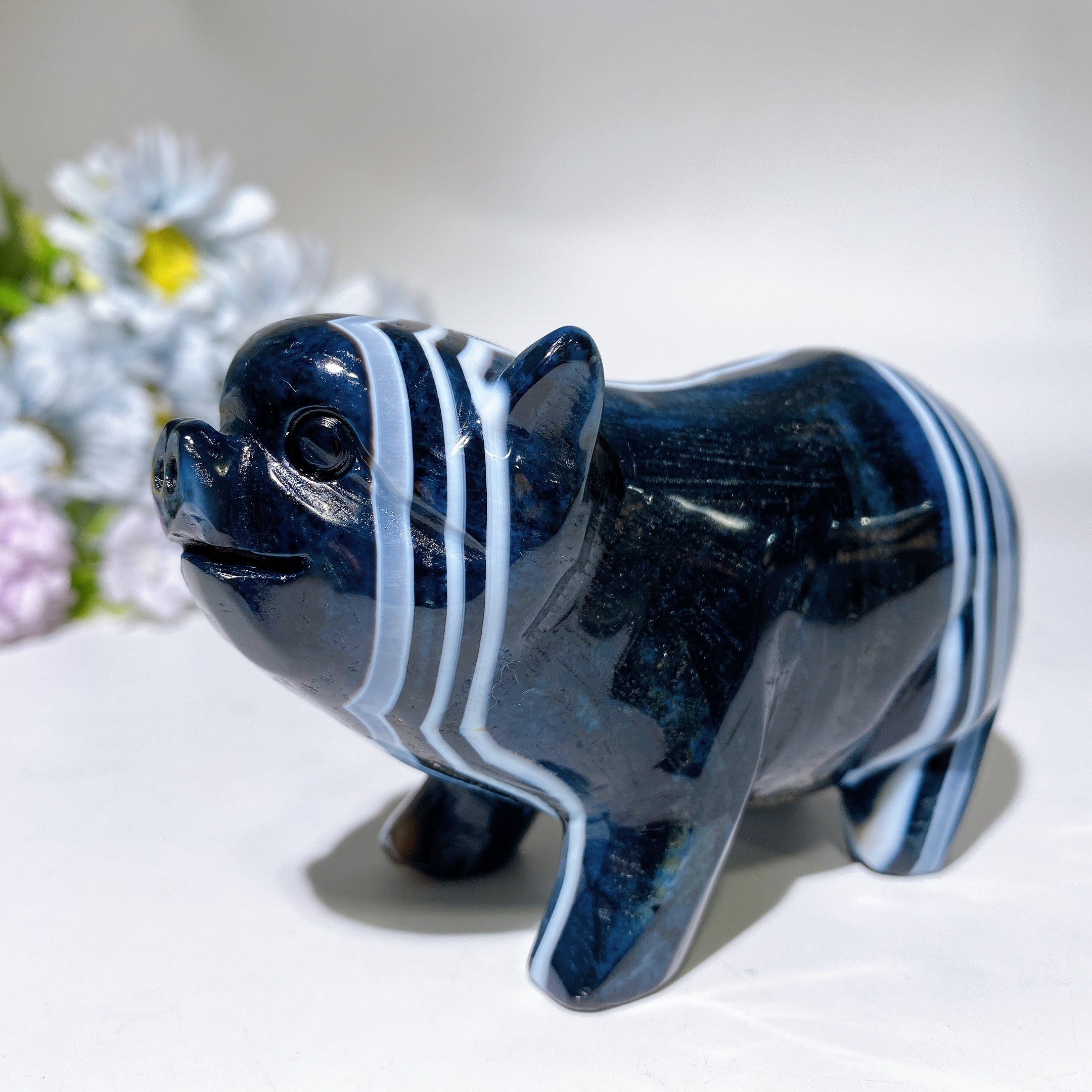 4,2 Zoll schwarz gebänderter Achat-Schweinchen-Kristallschnitzerei