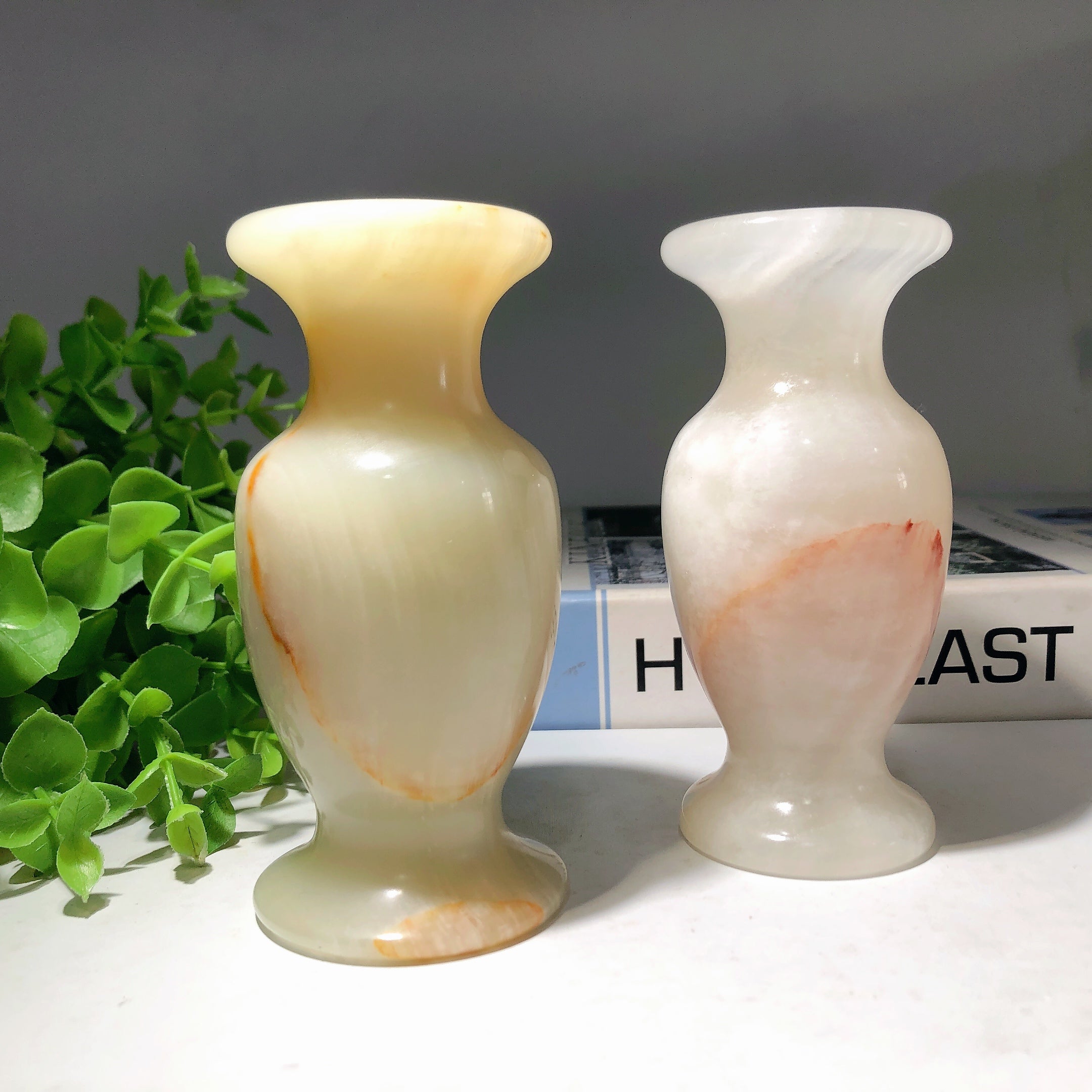 4,5 Zoll afghanische Jade-Heilvase, Kristallskulptur