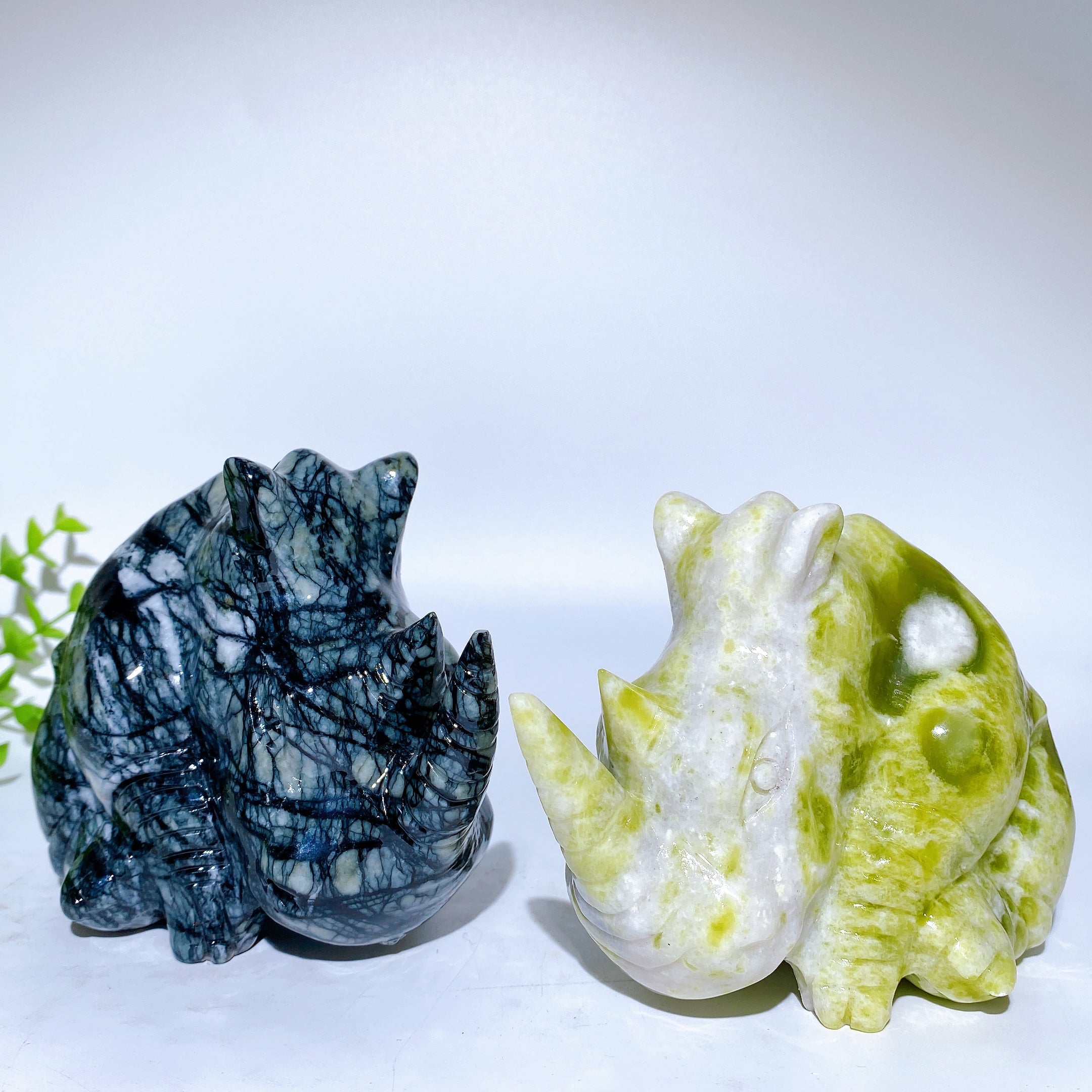 4,5 Zoll große Jade-Nashornfigur für spirituelle Heilung