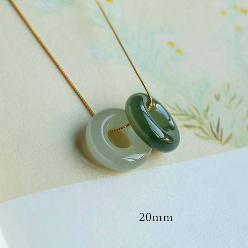 14 mm große Peace-Halskette aus natürlicher Jade und Cyan-Jade für Glück und Fülle