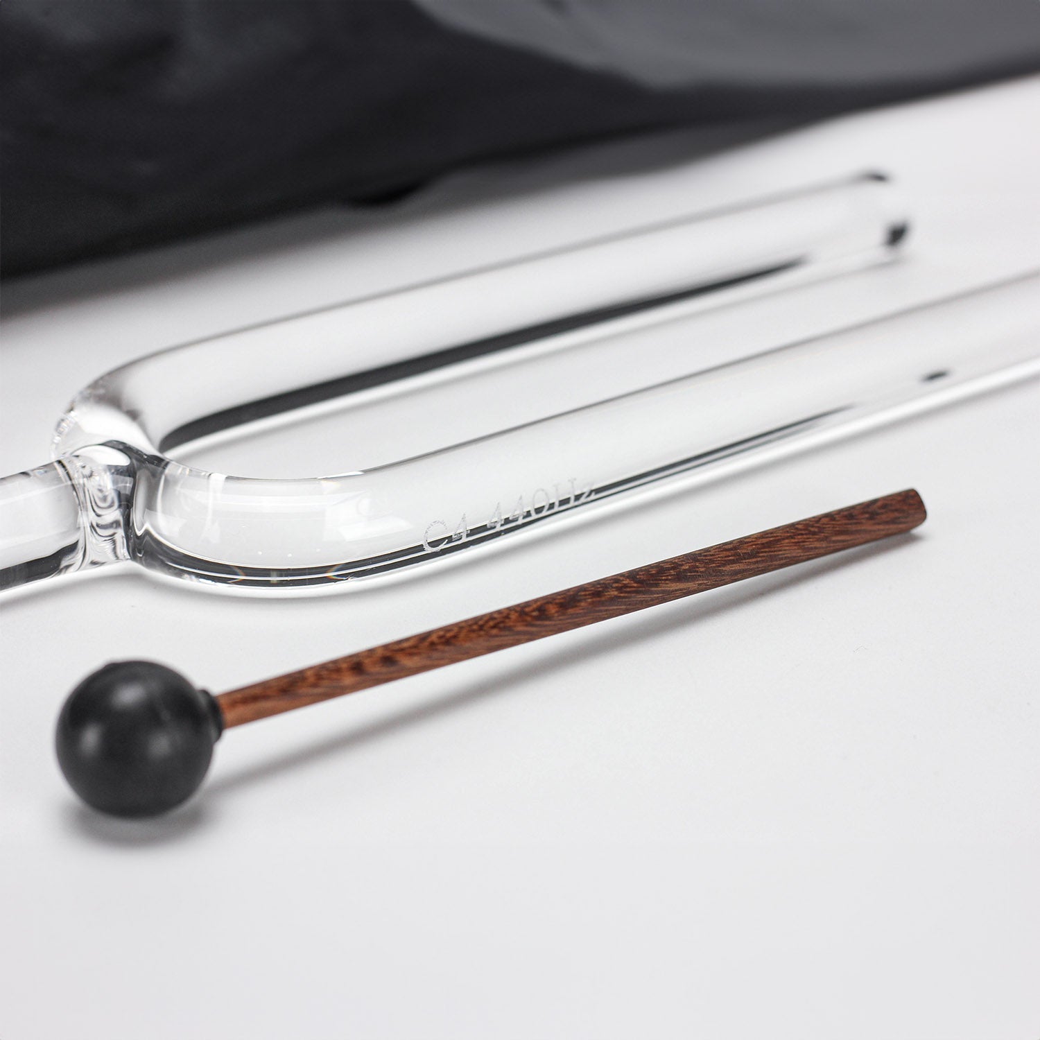 432 Hz Stimmgabel aus klarem Kristall zur Heilung