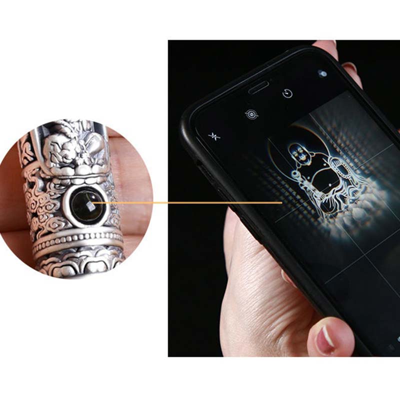 Halskette mit Buddha-Projektion des chinesischen Tierkreiszeichens