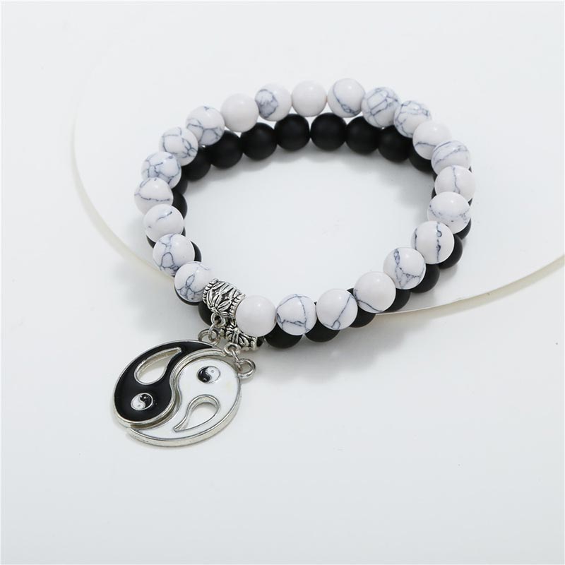 Unisex Yin Yang Armband-Set mit schwarzen Onyx- und weißen Türkisperlen