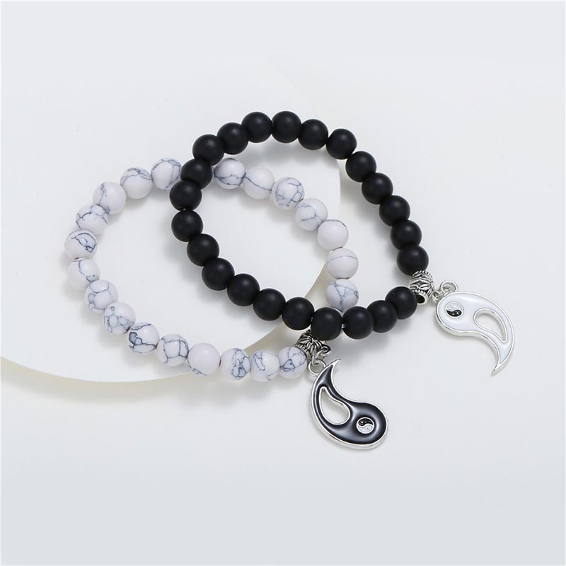 Unisex Yin Yang Armband-Set mit schwarzen Onyx- und weißen Türkisperlen